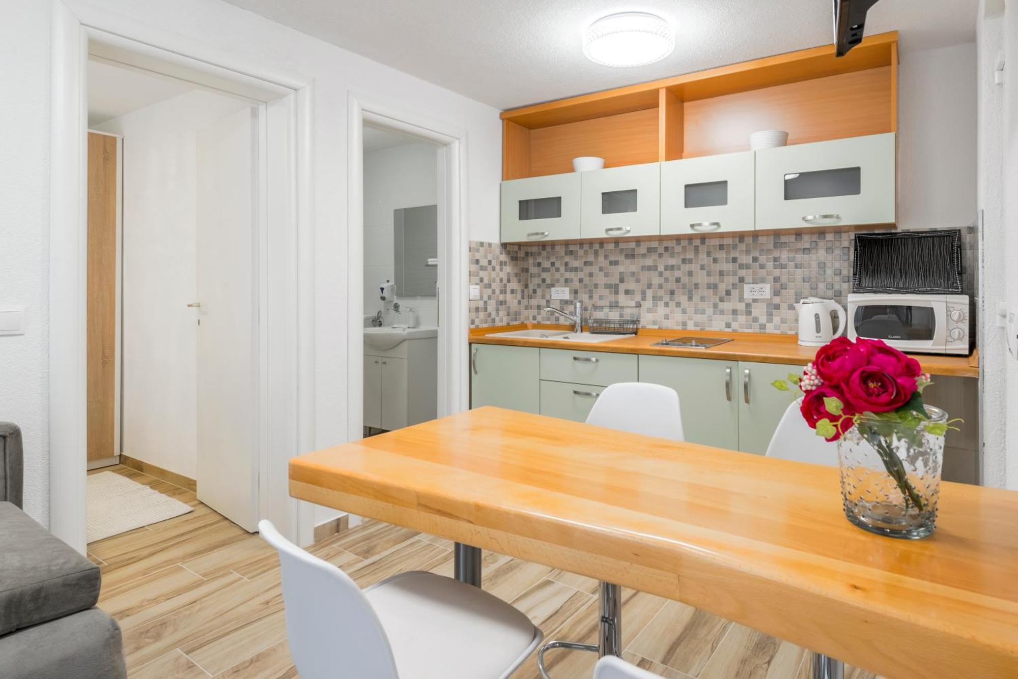 Apartments Roma Baška Voda Exteriér fotografie