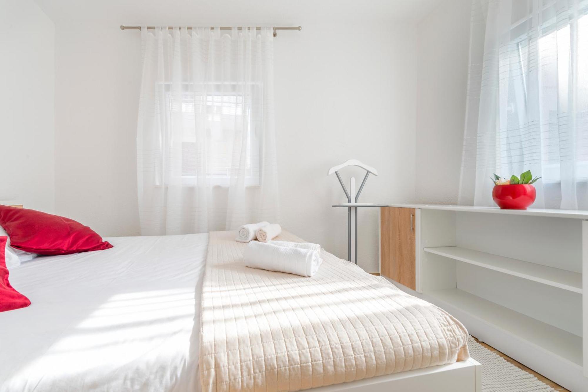 Apartments Roma Baška Voda Exteriér fotografie
